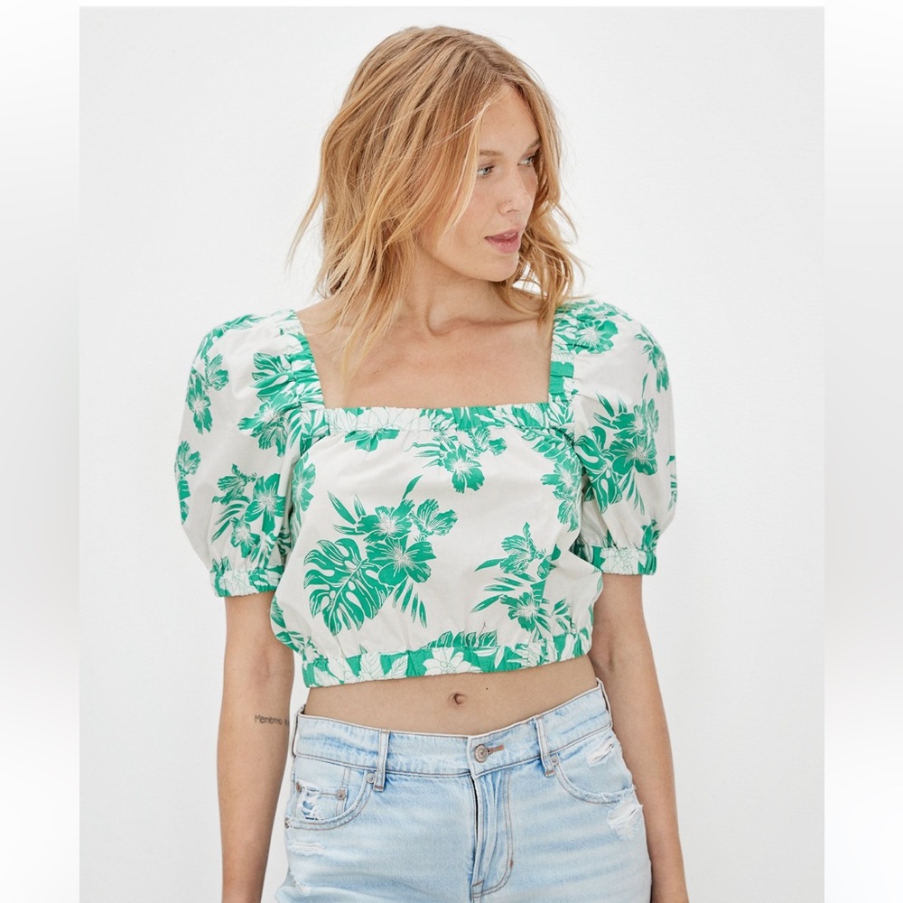 American Eagle Green Floral Crop Top